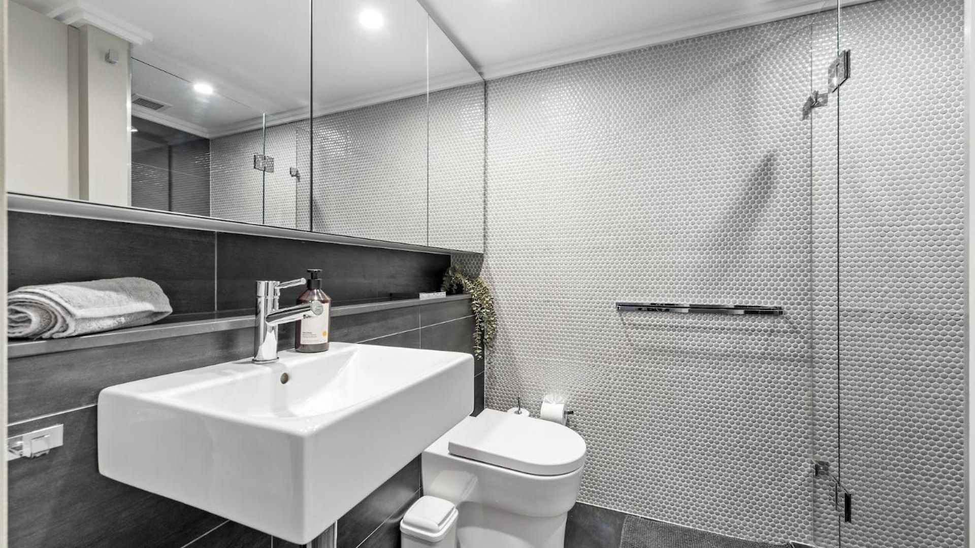 Apartment Sweet - 1bed-1bath-1car-views - Cbd Brisbane
