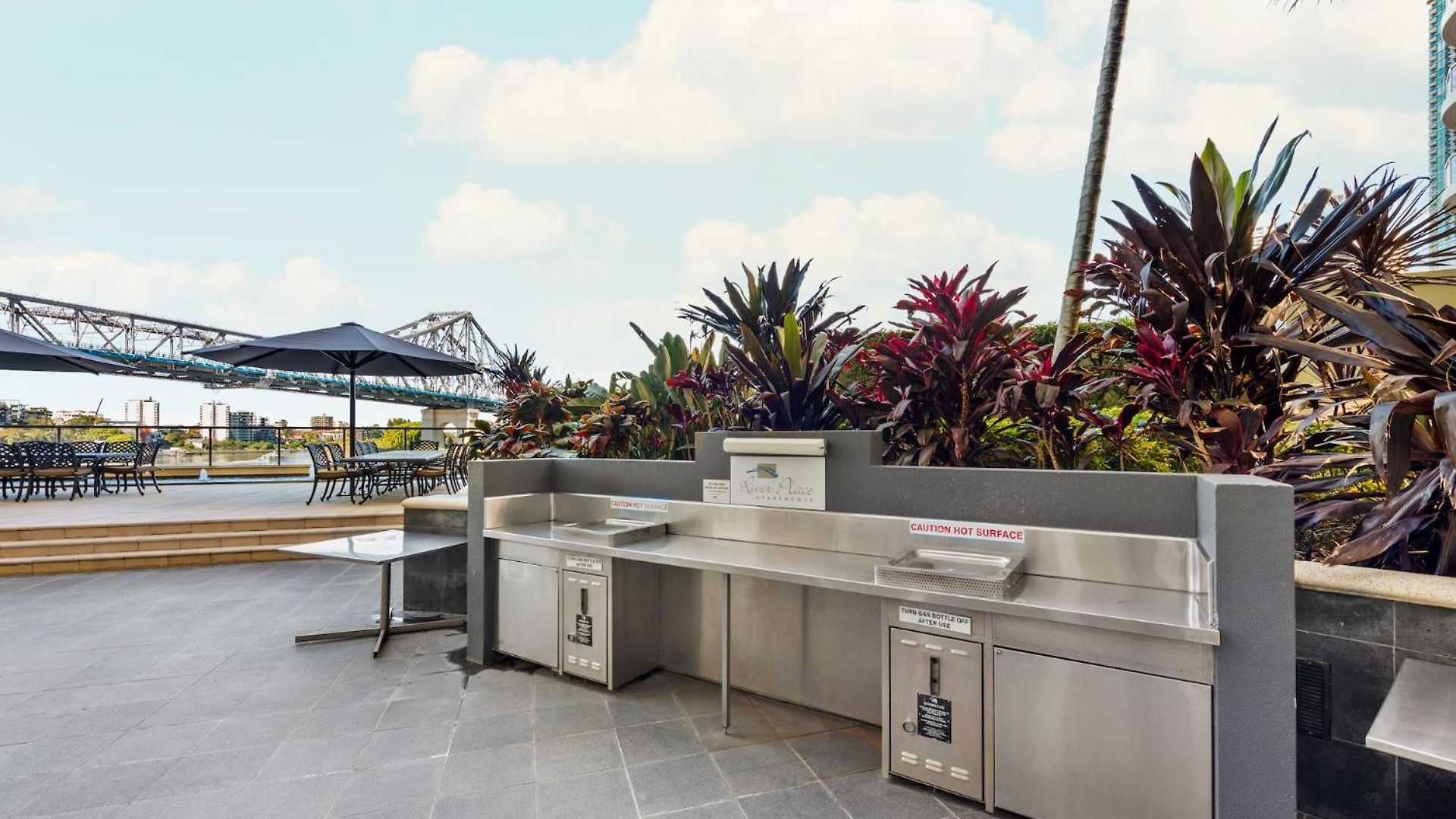 Sweet - 1bed-1bath-1car-views - Cbd *