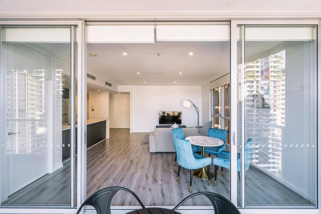 Apartment Tranquil 2 Bedroom Between Art And Sky *