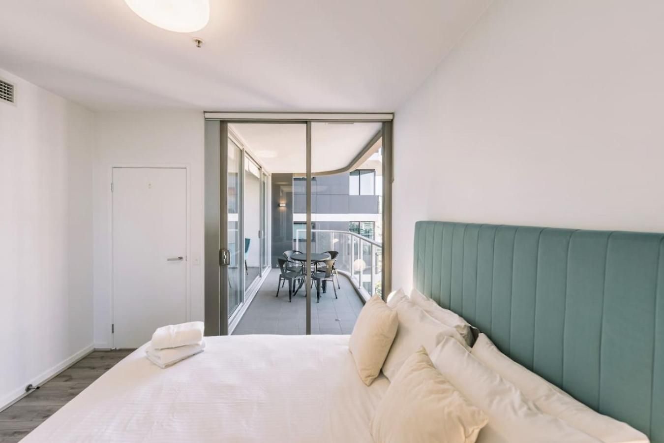 Apartment Tranquil 2 Bedroom Between Art And Sky Brisbane