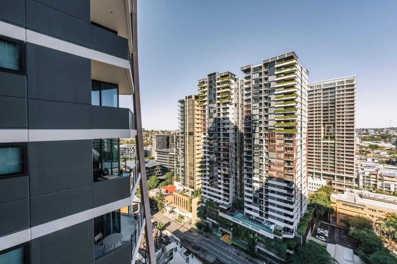 Apartment Tranquil 2 Bedroom Between Art And Sky *