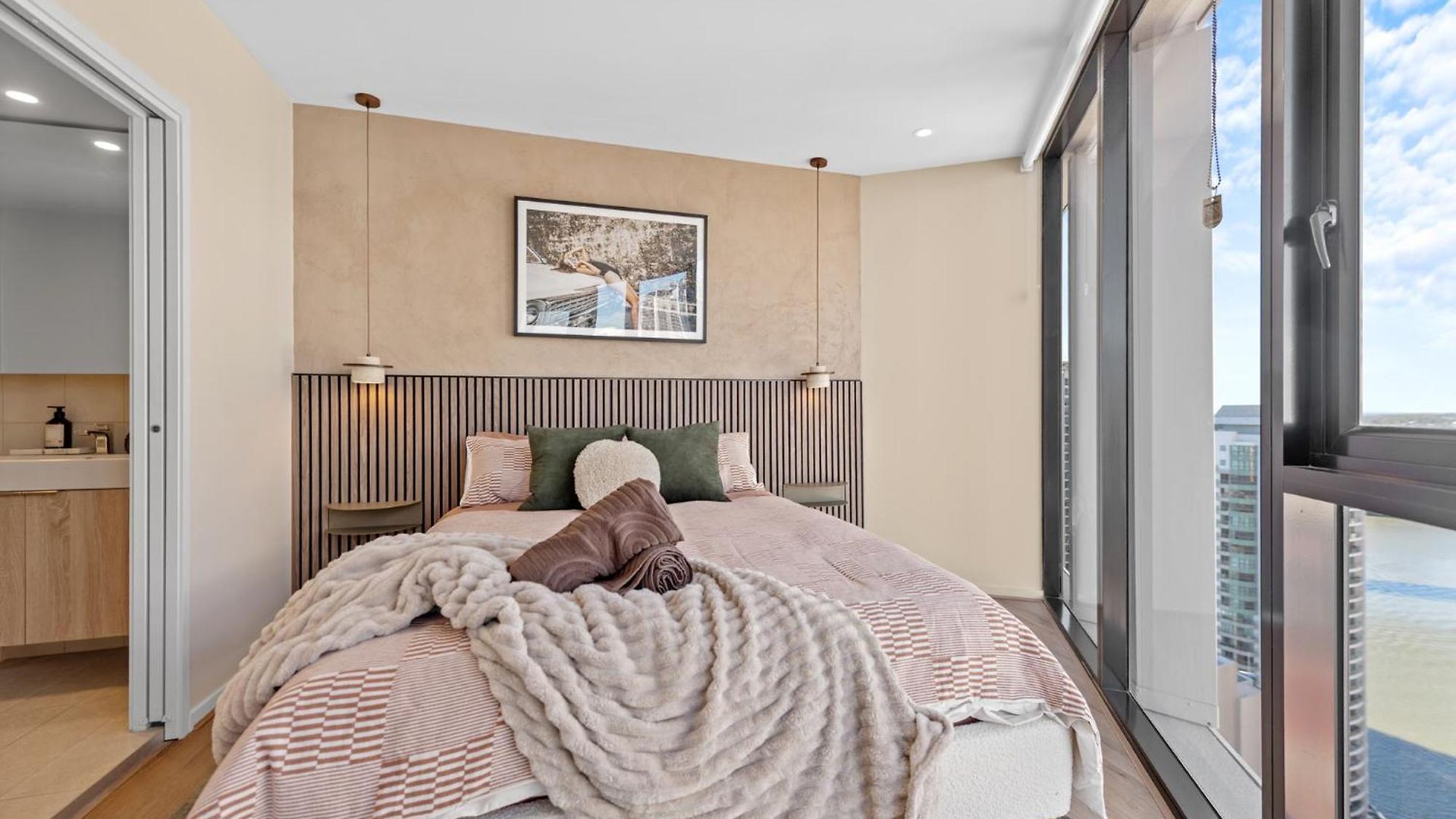 Apartment Spire Residences Brisbane