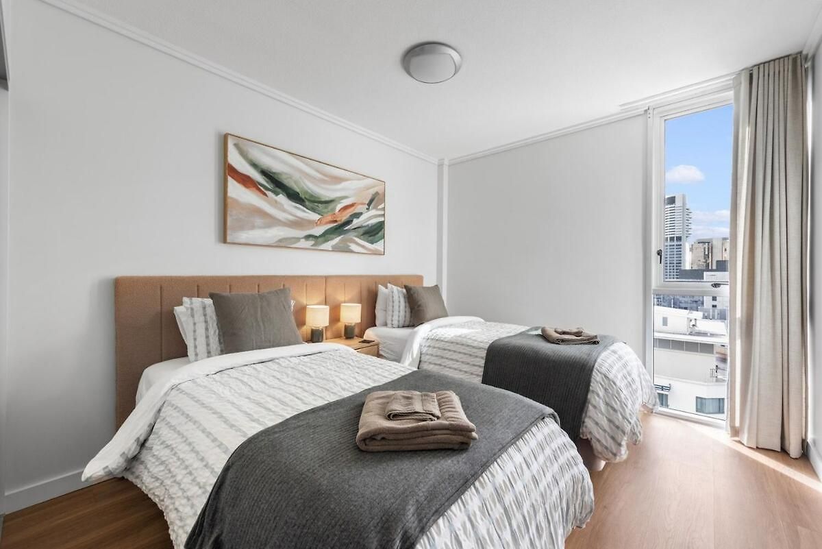 Hot In The 2bed-2bath-2car-study-pool-views Apartment *