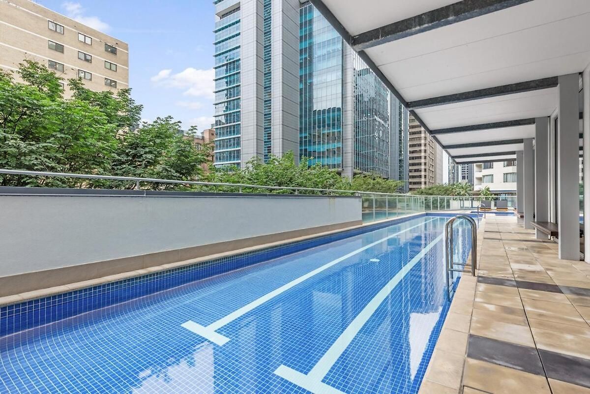 Apartment Hot In The 2bed-2bath-2car-study-pool-views Brisbane