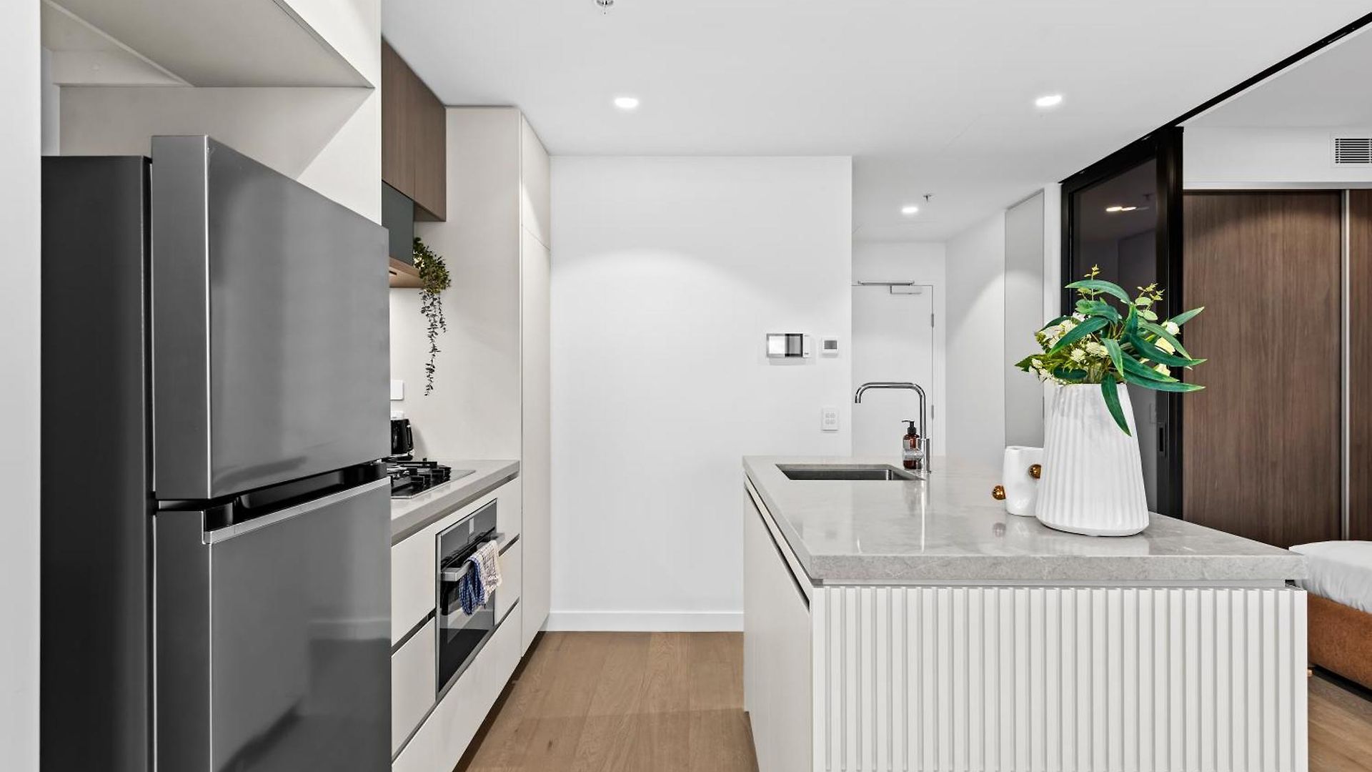 Queens Wharf - Luxe 2br With Stunning Views & Pool Apartment *