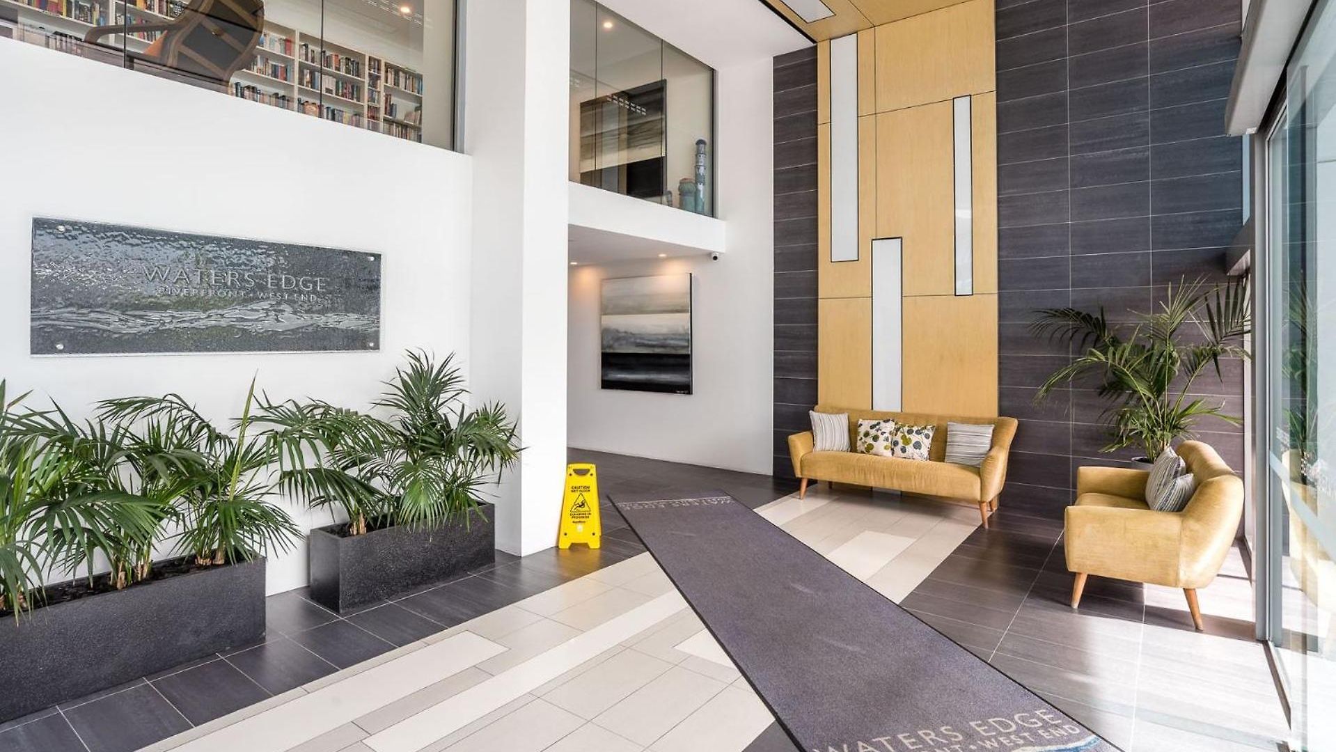 Riverside At Wateredge West End Apartment *
