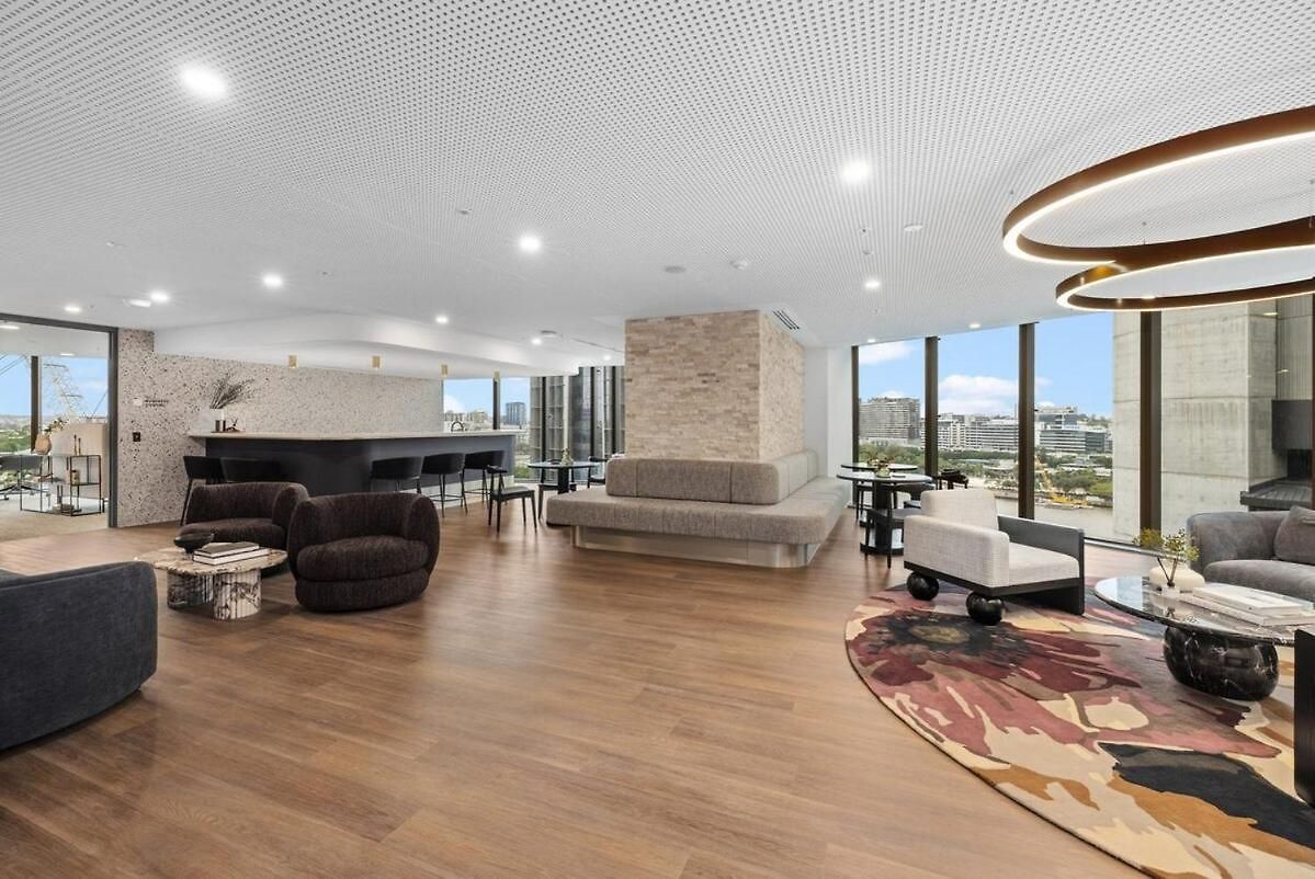 Apartment Diamonds Are Forever 1bed-1bath-parking-views