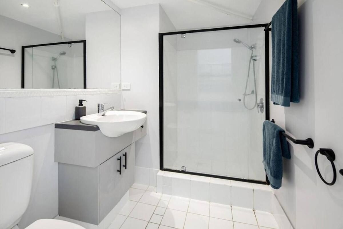 Apartment Woolstore Style - 2bed-2bath-1car - Teneriffe *