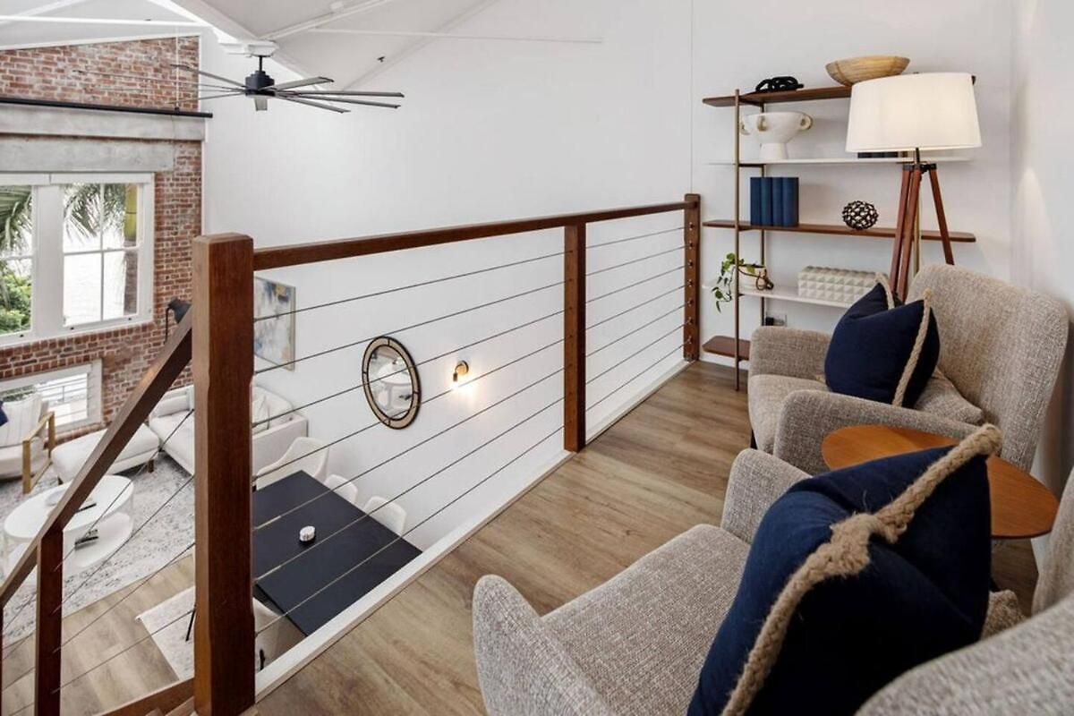 Woolstore Style - 2bed-2bath-1car - Teneriffe Apartment