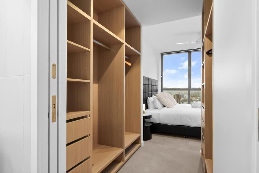 35th Floor Cbd Luxury At Queens Wharf Apartment Brisbane