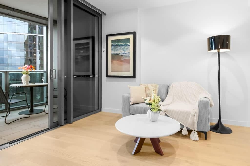 Apartment 35th Floor Cbd Luxury At Queens Wharf Brisbane