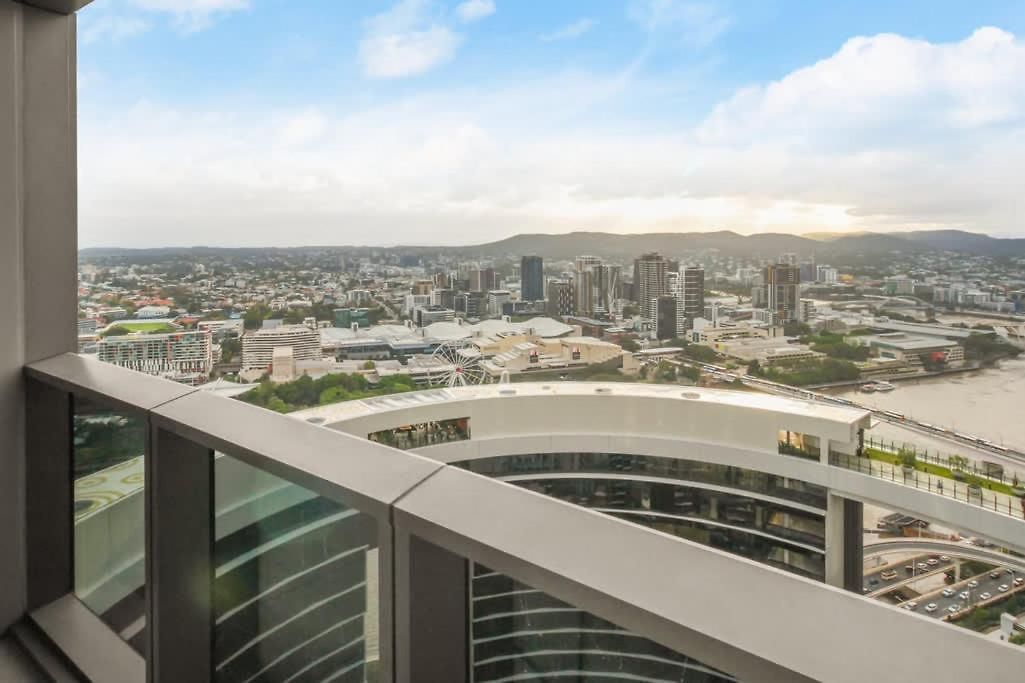 35th Floor Cbd Luxury At Queens Wharf * Brisbane