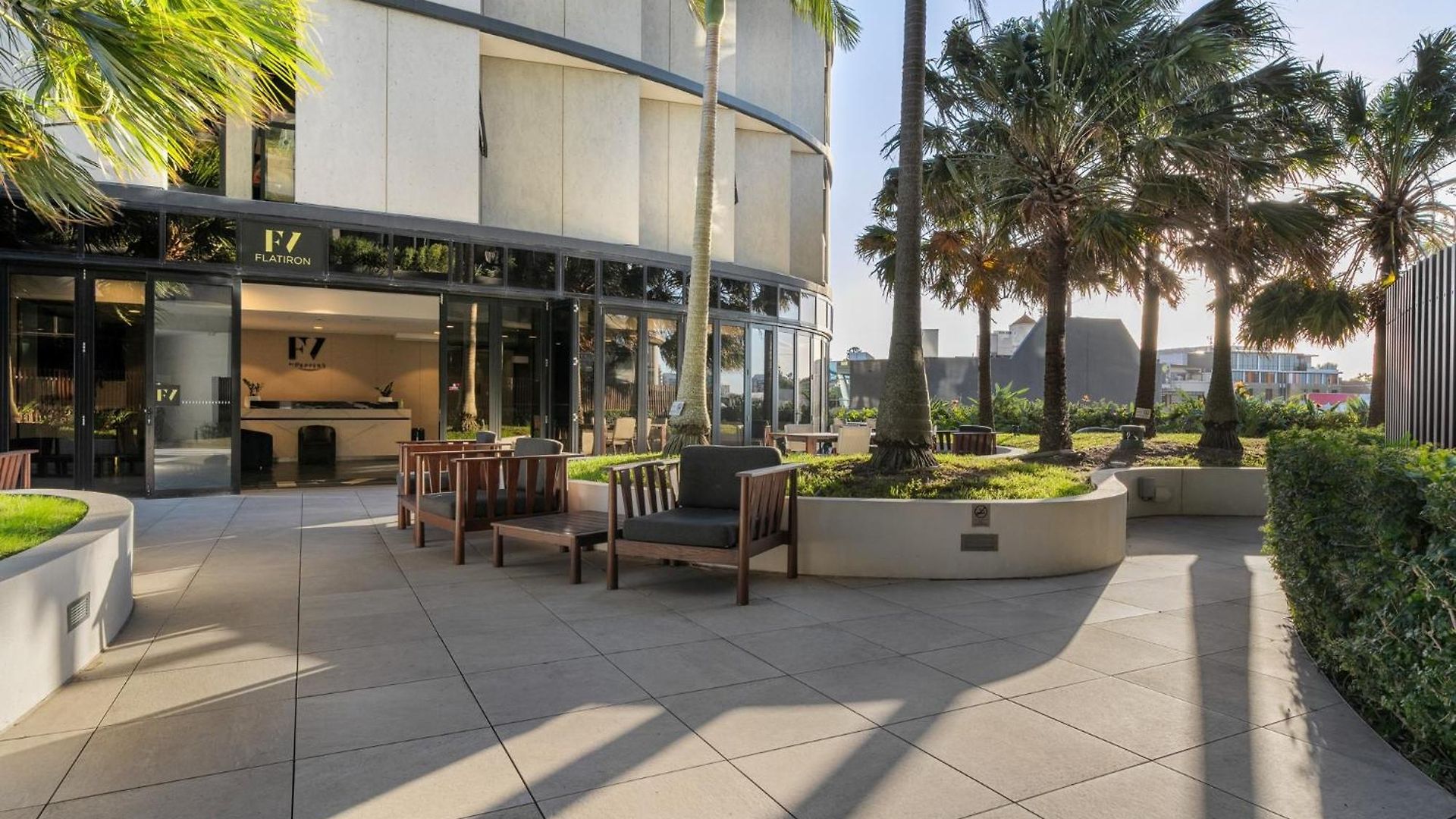 Escape With Balcony & Resort-style Amenities Apartment *