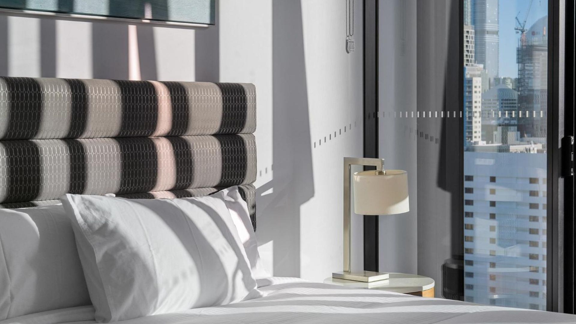 Escape With Balcony & Resort-style Amenities