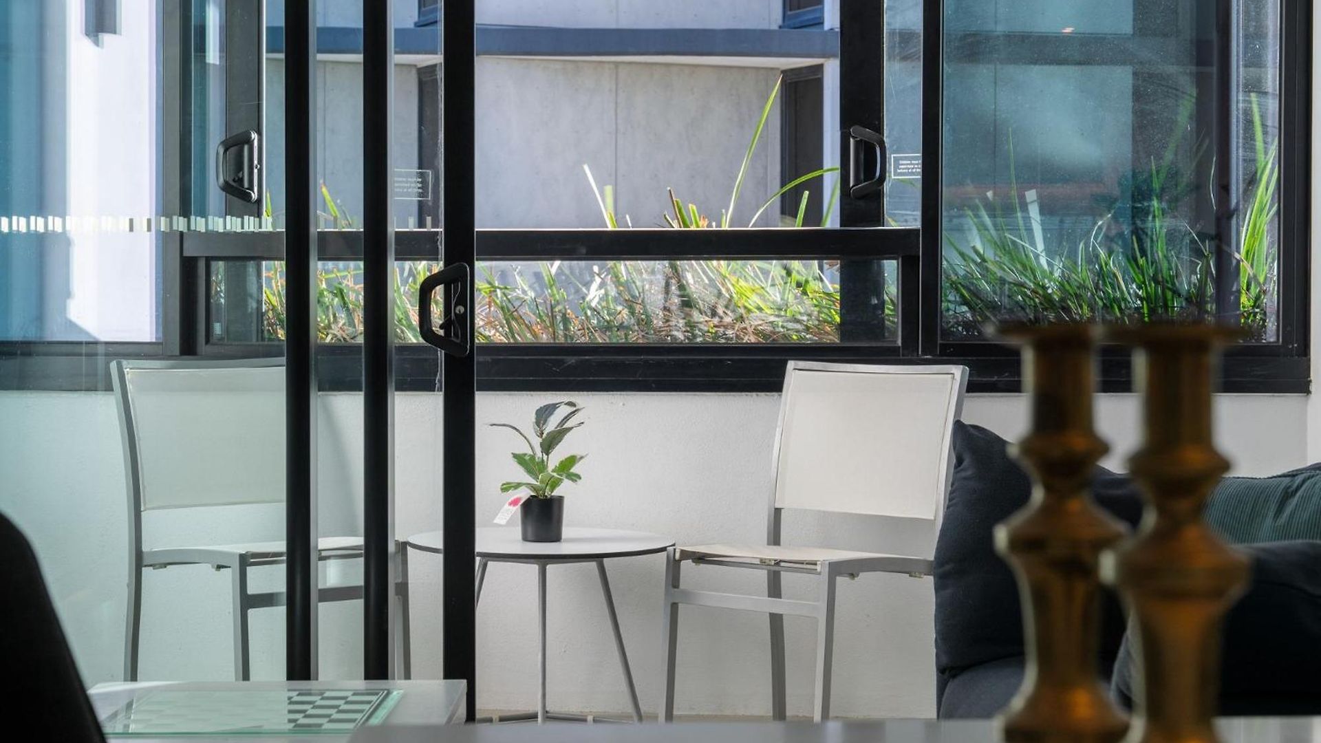 Apartment Escape With Balcony & Resort-style Amenities *