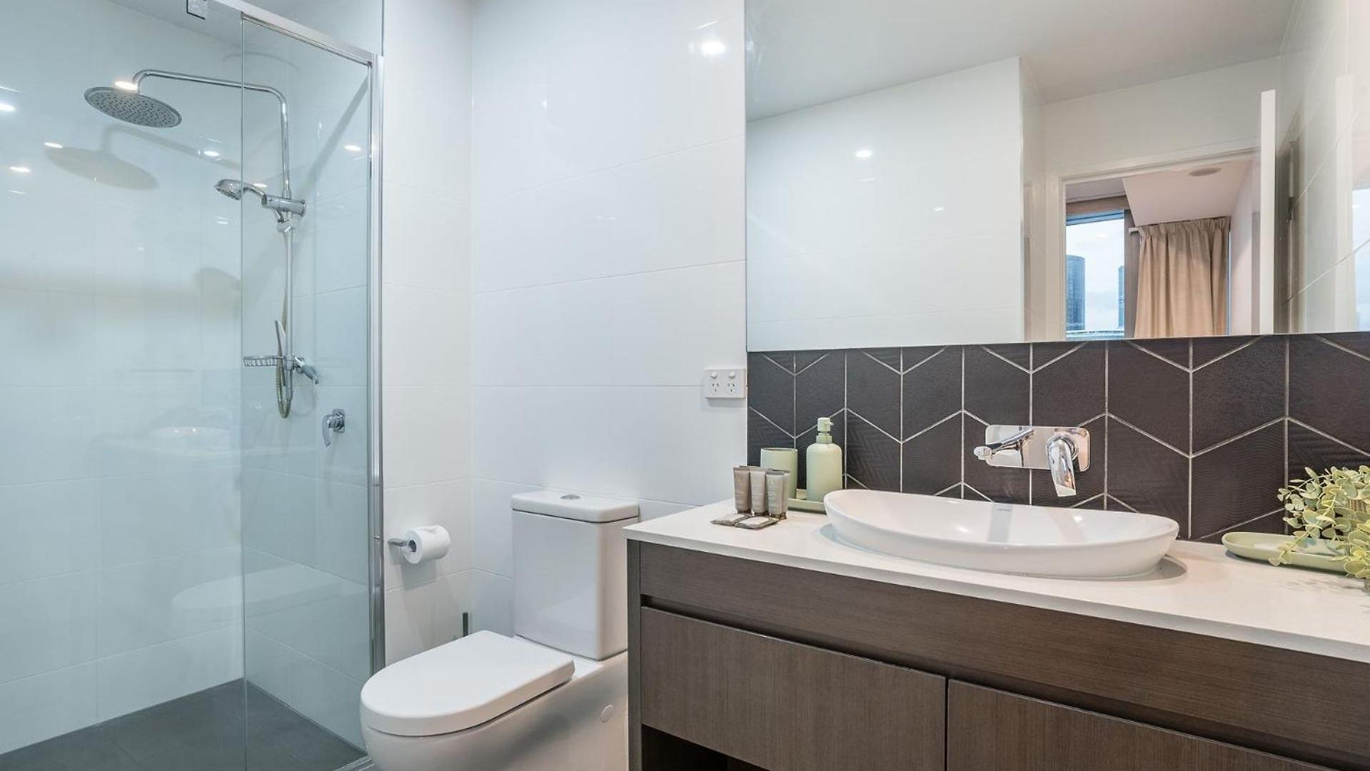 Apartment Russell St Retreat Stunning & Park Views
