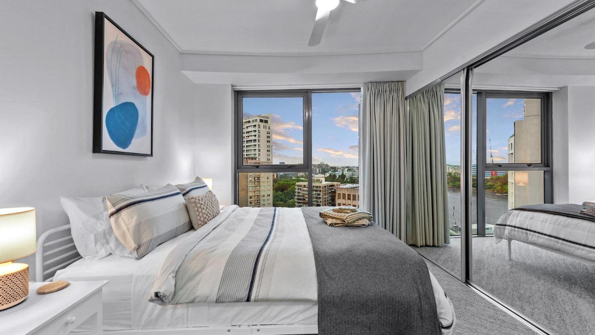 A Touch Of Class - 2bed-2bath-1car-balcony-views - Cbd Brisbane