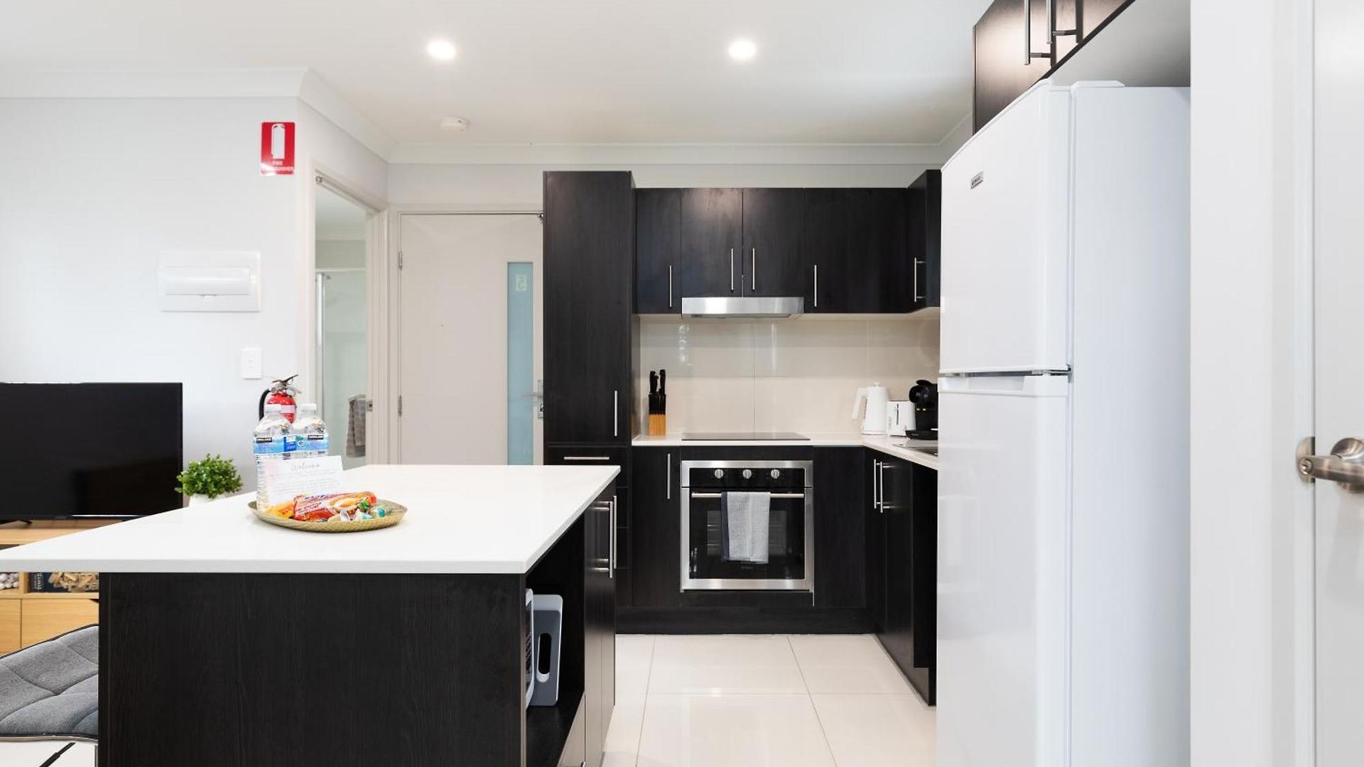 Smart Self Check-in - W Freney Apartment Brisbane