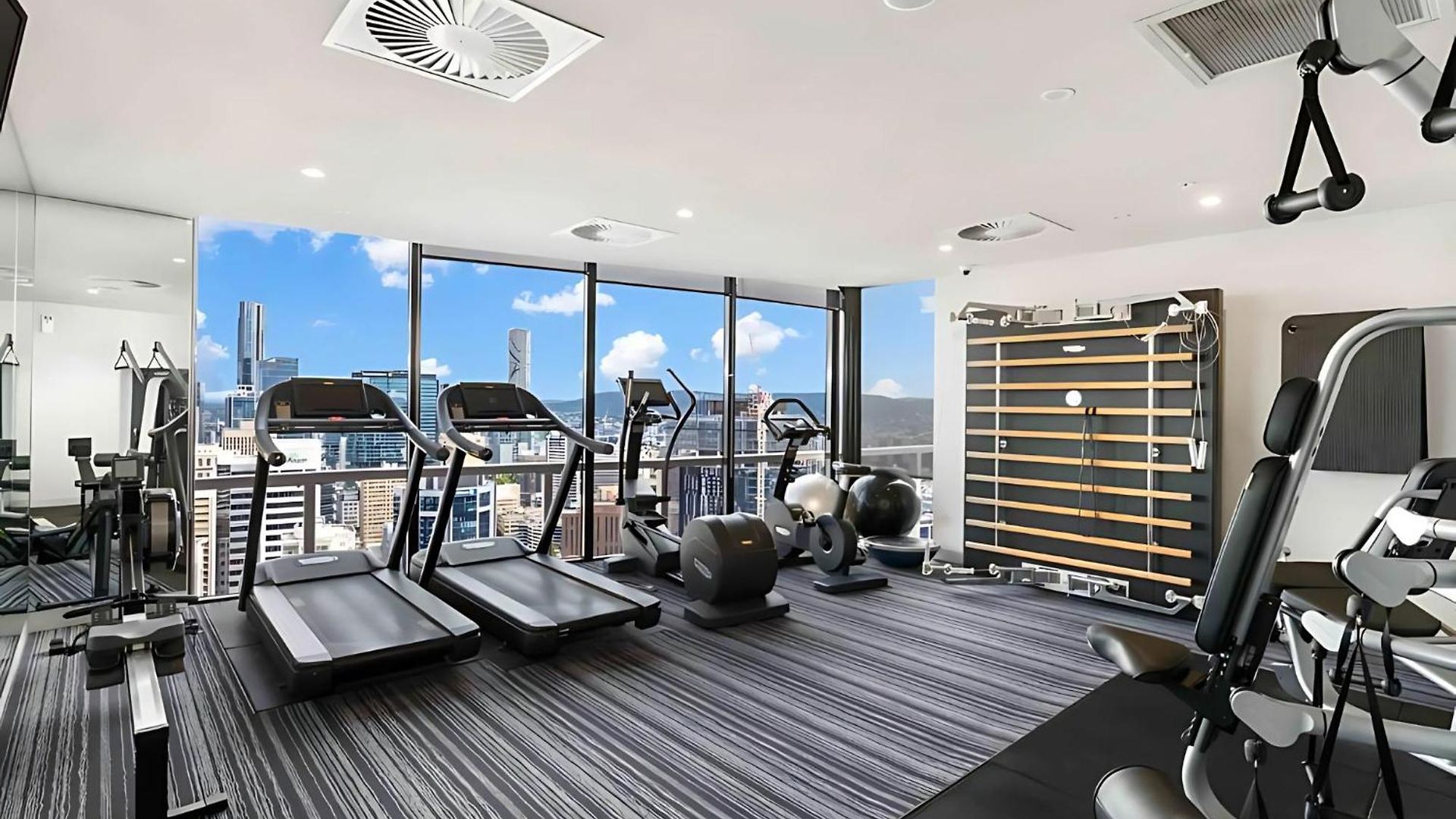 Spire Residences Apartment Brisbane