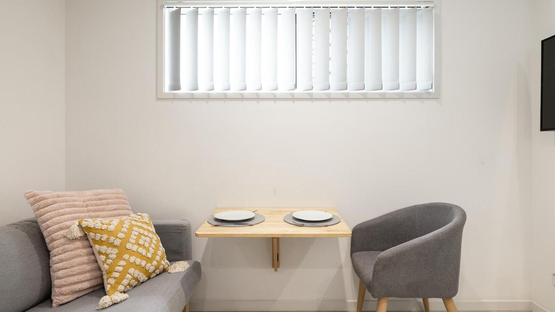 Apartment Smart Self Check-in - N Freney Brisbane