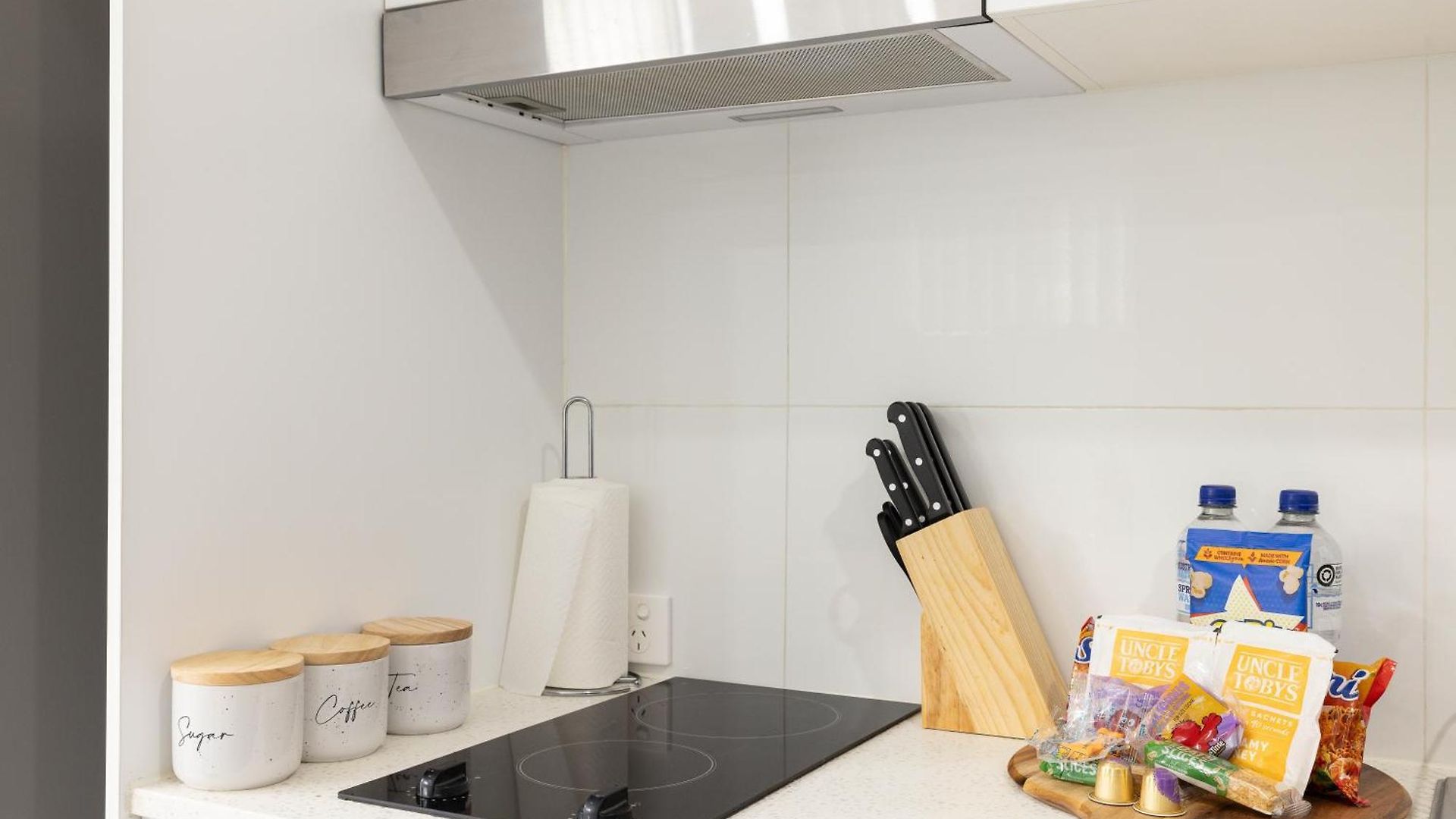 Apartment Smart Self Check-in - N Freney