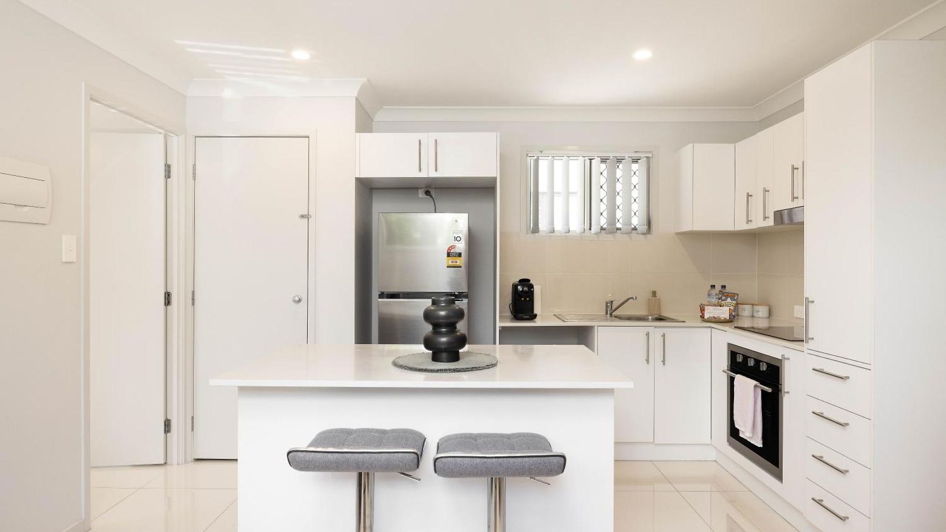 Apartment Smart Self Check-in - Freney Park Brisbane
