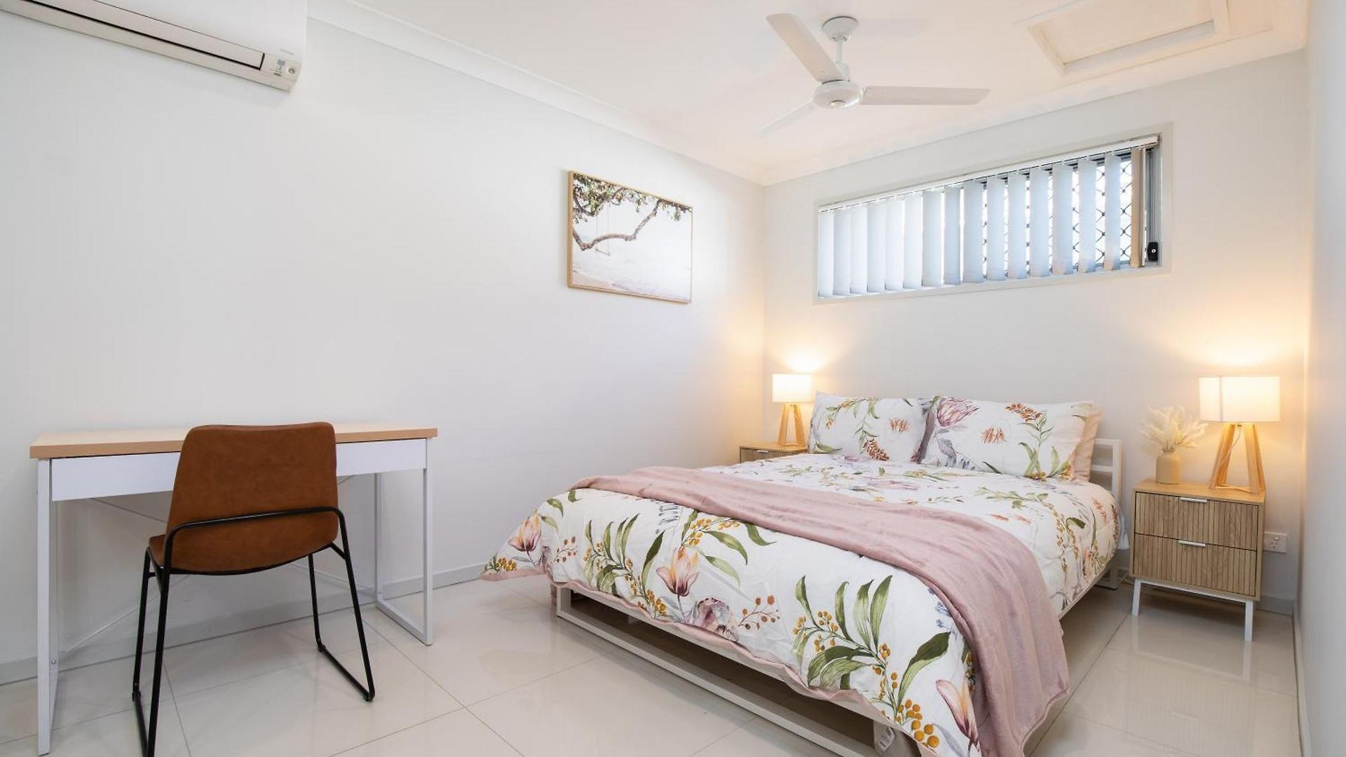 Smart Self Check-in - W Freney Apartment *