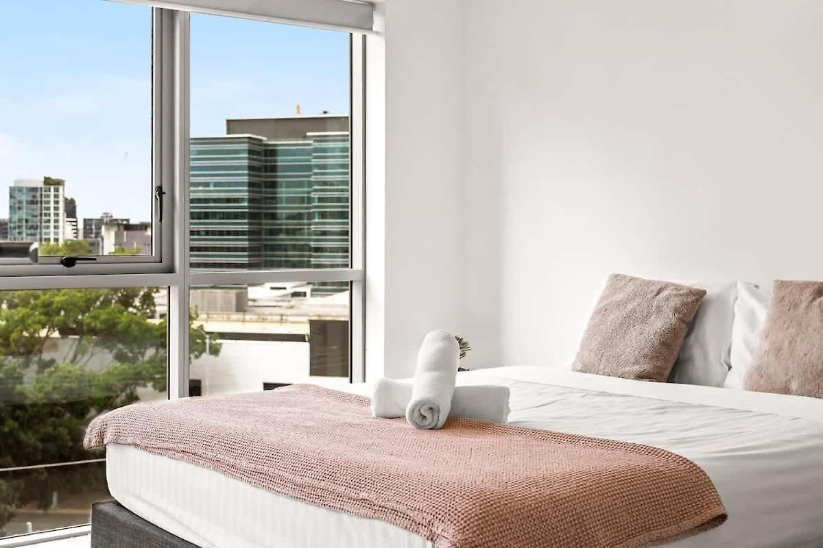Belise - Executive 2br Elegance Parking & Pool