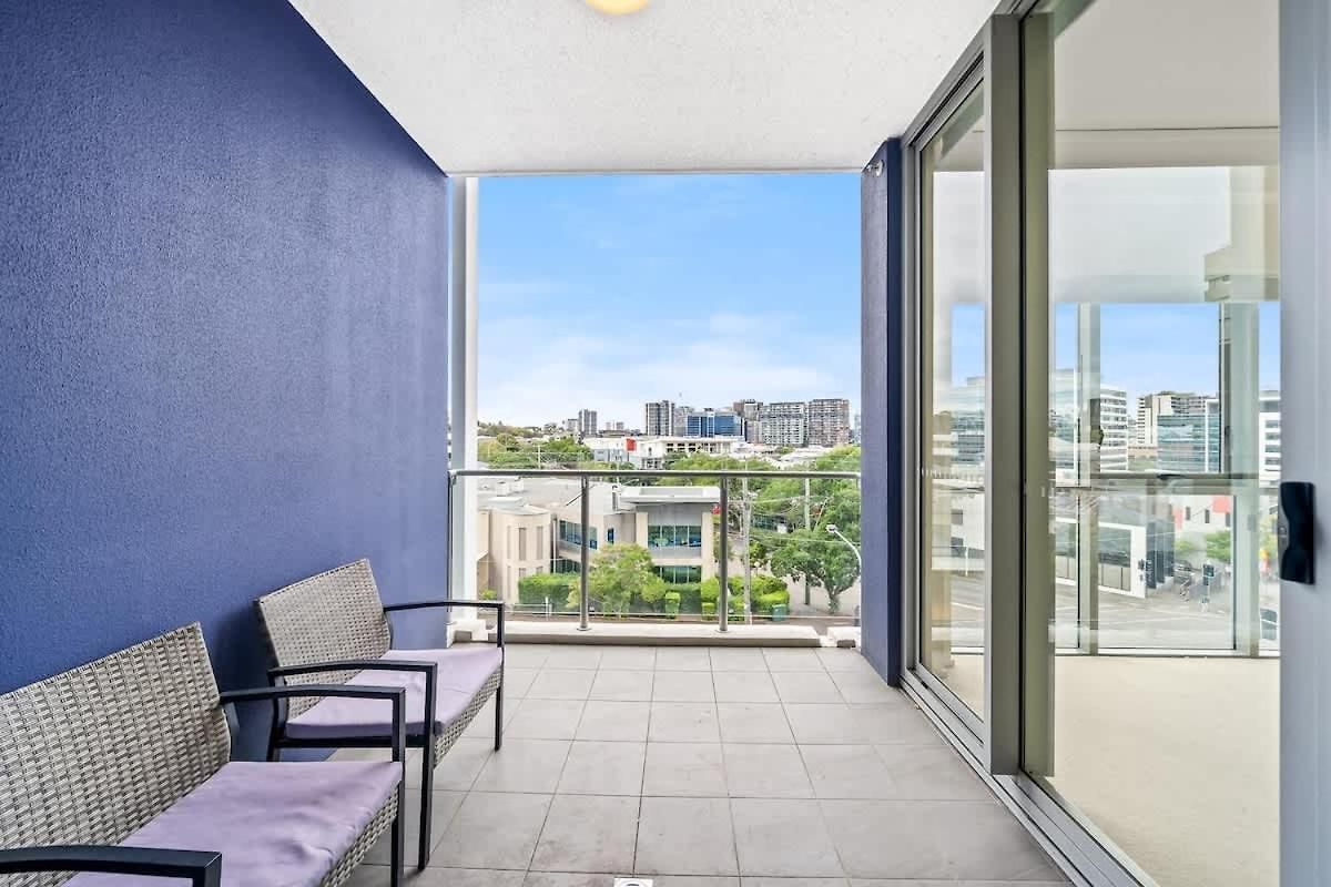 Belise - Executive 2br Elegance Parking & Pool * Brisbane