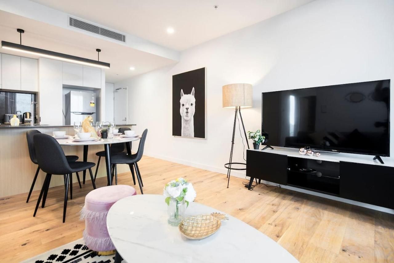 Stylish Decor 2br South Gym Pool Cine Bo12510 Apartment *