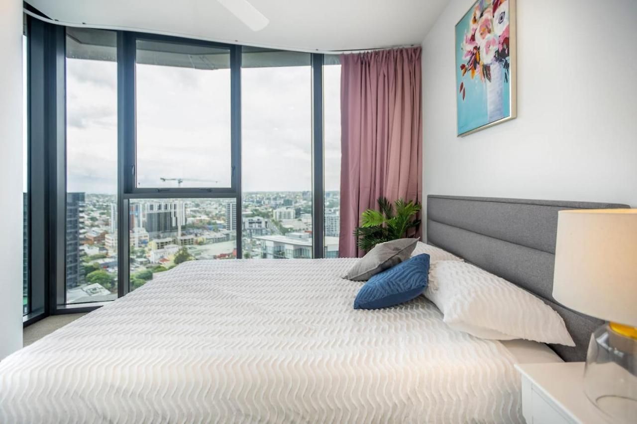 Stylish Decor 2br South Gym Pool Cine Bo12510 * Brisbane