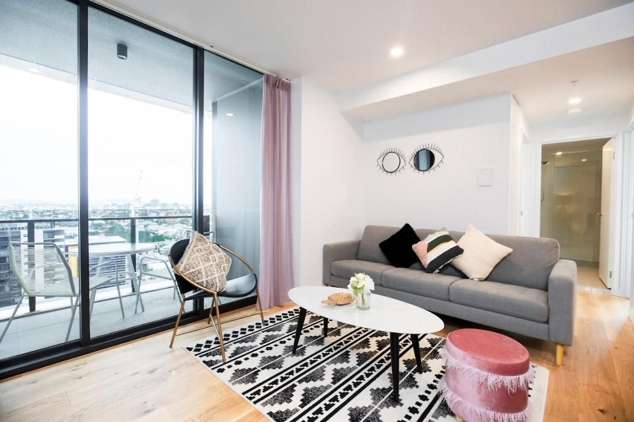 Stylish Decor 2br South Gym Pool Cine Bo12510 Apartment *