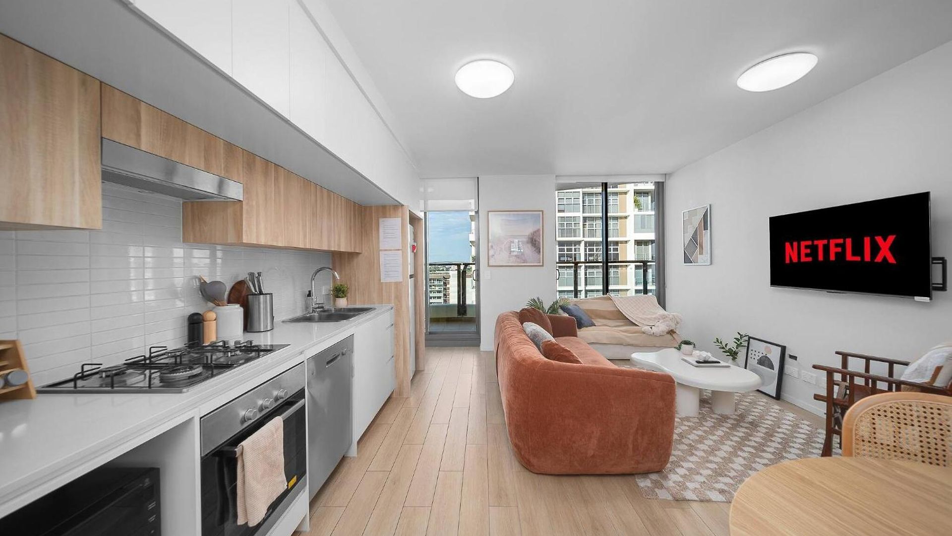 2br In Proximity Hamilton With Carpark Apartment