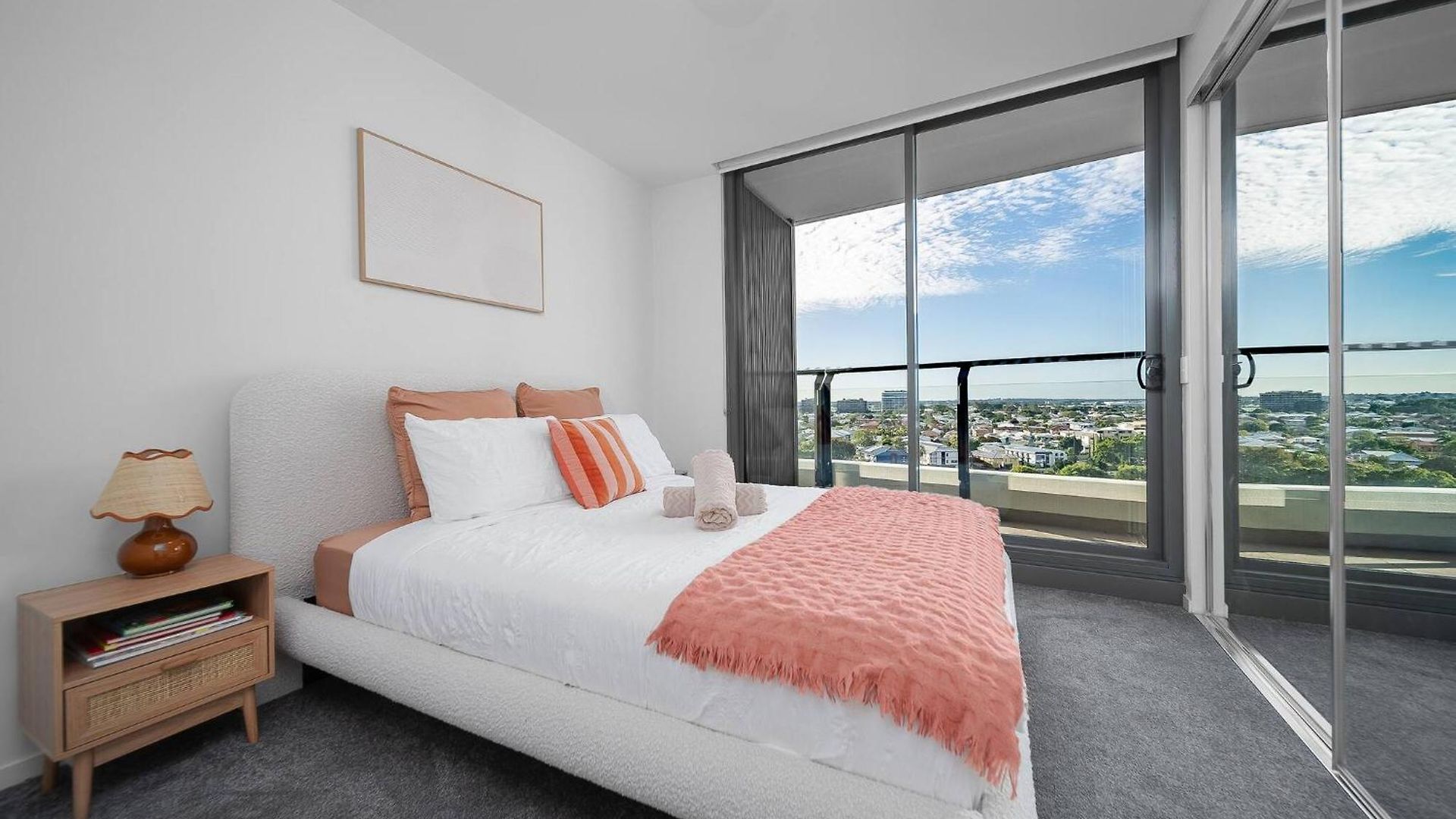 2br In Proximity Hamilton With Carpark Apartment Brisbane