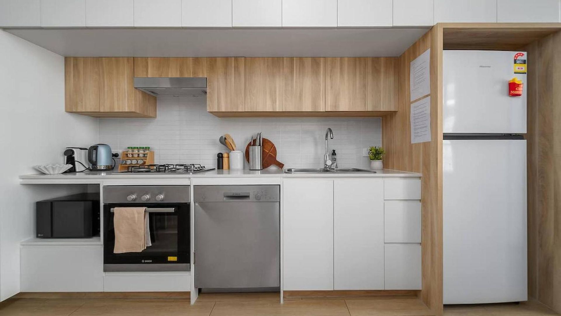 Apartment 2br In Proximity Hamilton With Carpark *