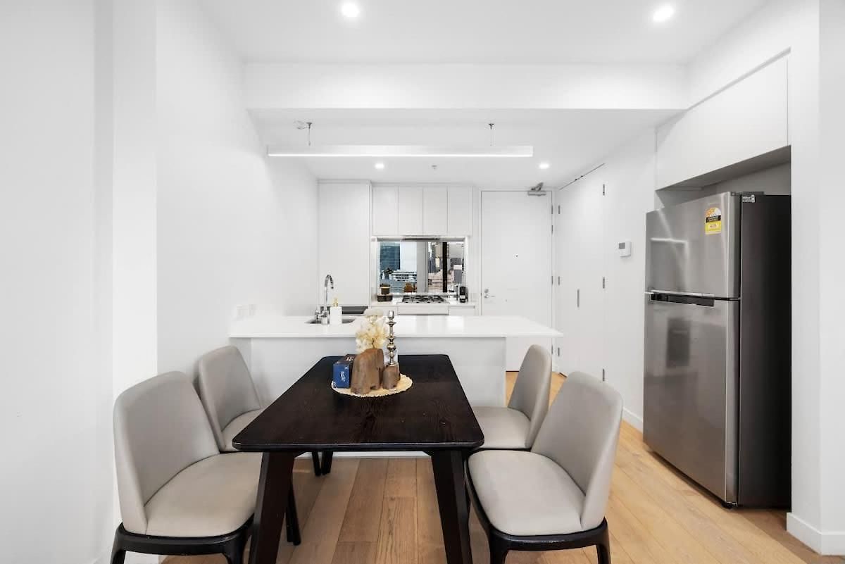 Stylish 2br Retreat Walk To Shop & Local Hotspots Brisbane