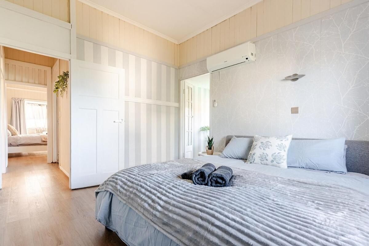 A5q Abnb-style 3br House With Balcony & 2 Free Parking Nr Portside Wharf Brisbane