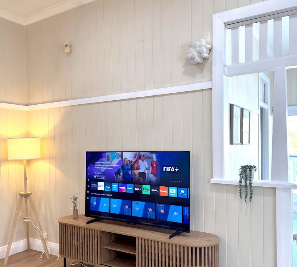 A5q Abnb-style 3br House With Balcony & 2 Free Parking Nr Portside Wharf * Brisbane