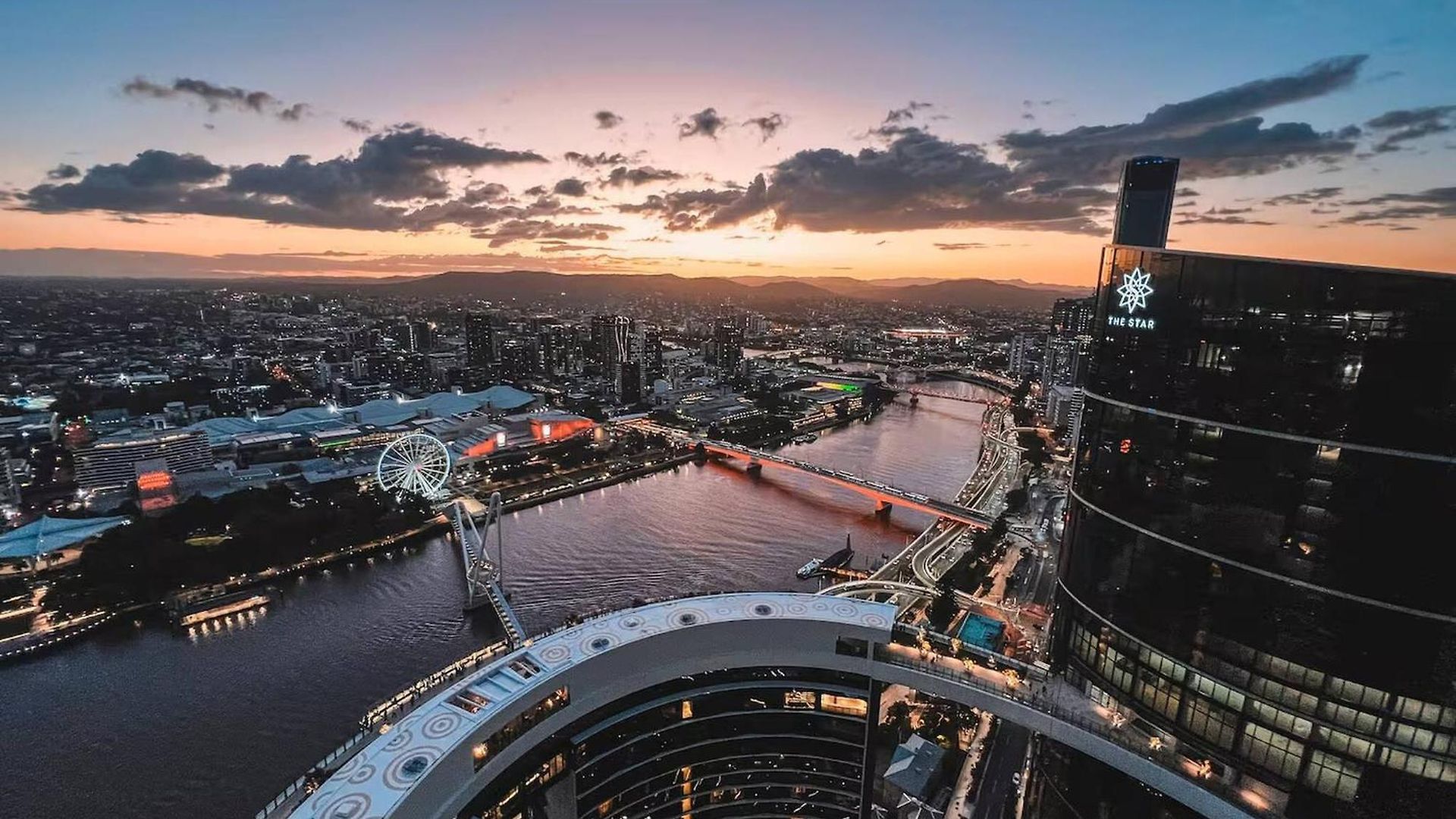 Level 46 Luxury Queens Wharf With Unblocked Southbank & River View