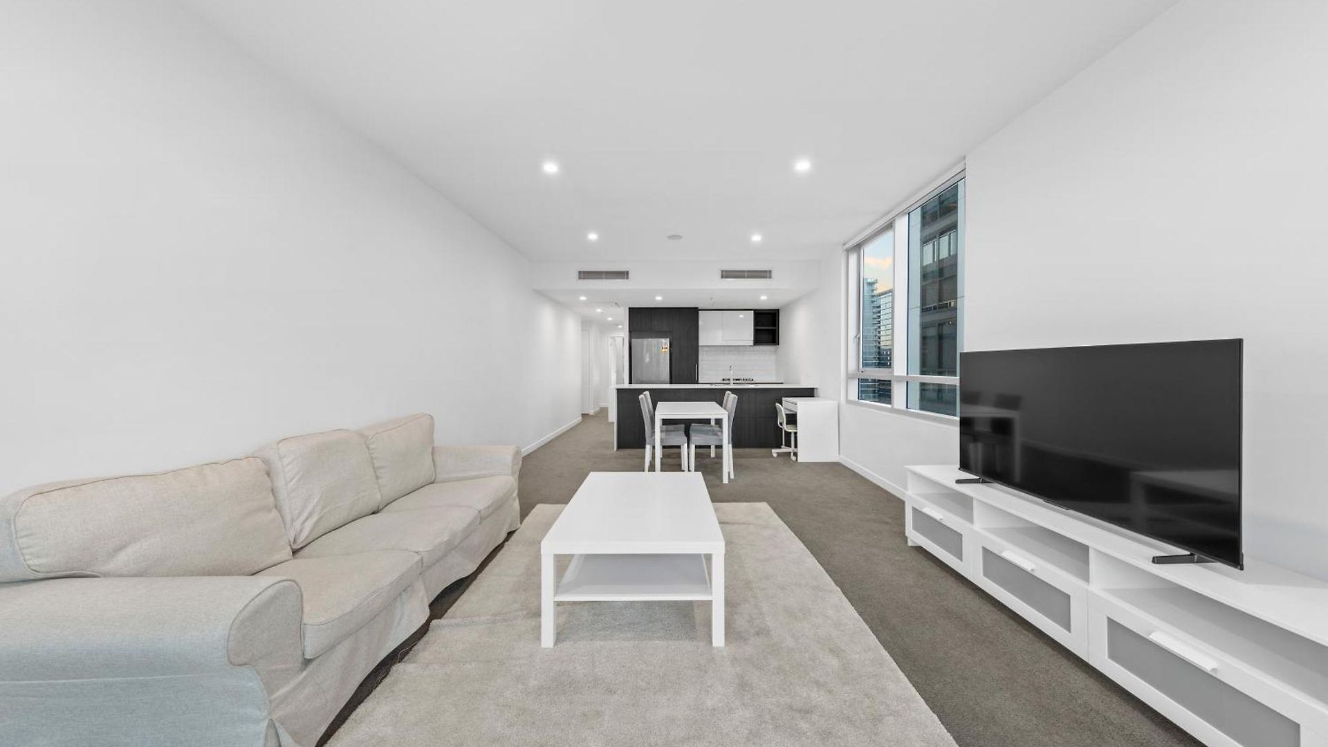 Apartment Dreamy 2br Escape Framed By And Art Brisbane