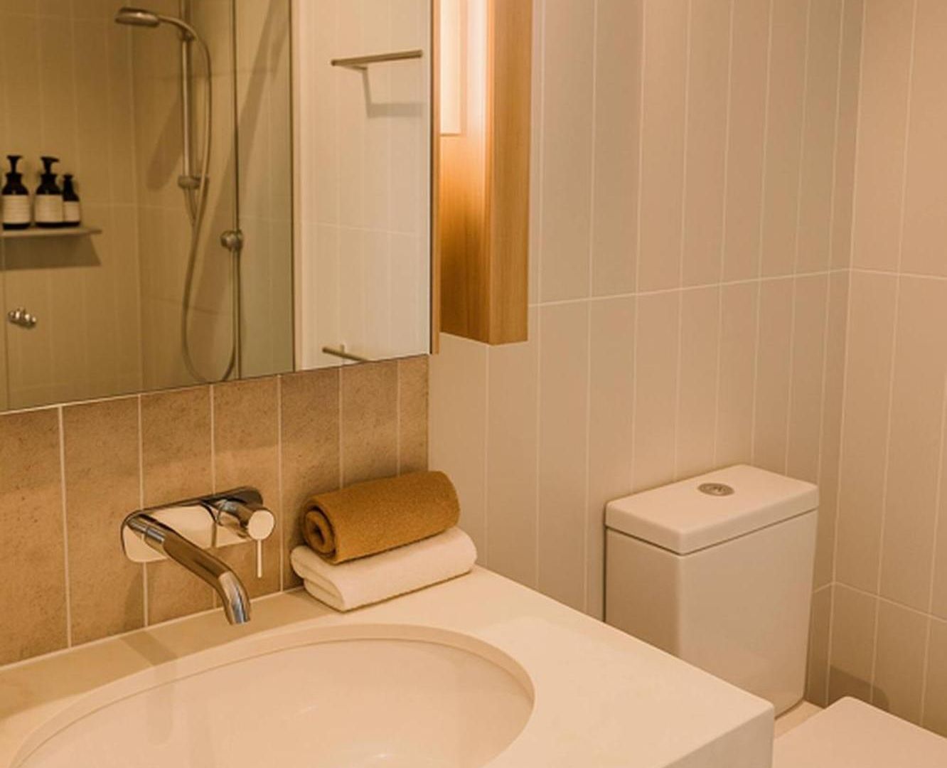 Apartment 2br Queens Wharf Level 27 Sky Deck & River View W Carpark
