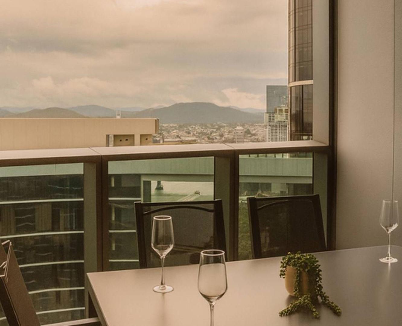 2br Queens Wharf Level 27 Sky Deck & River View W Carpark *