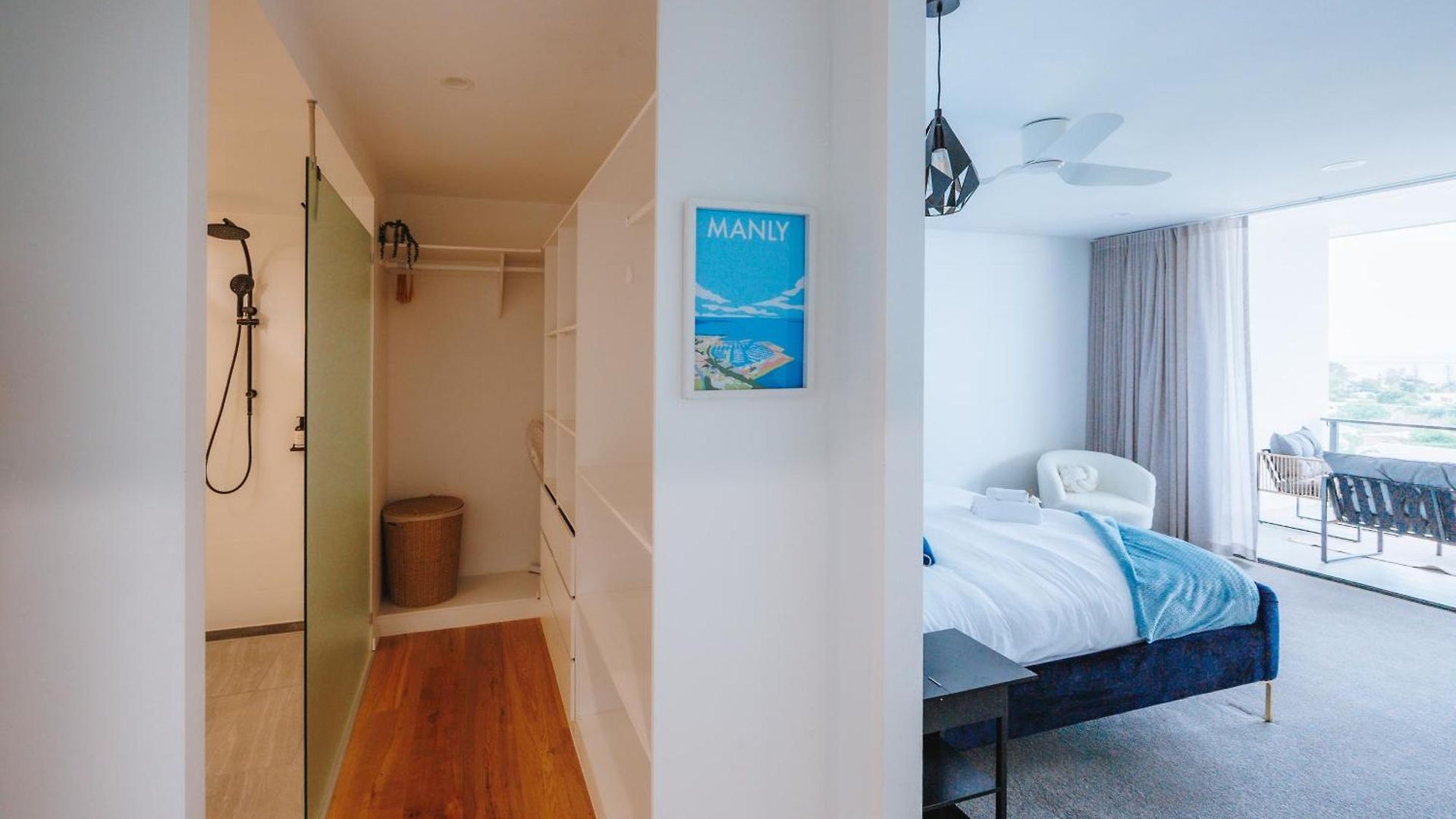 3-bedroom With Sea View, Rooftop Pool, Study & Free Parking Brisbane