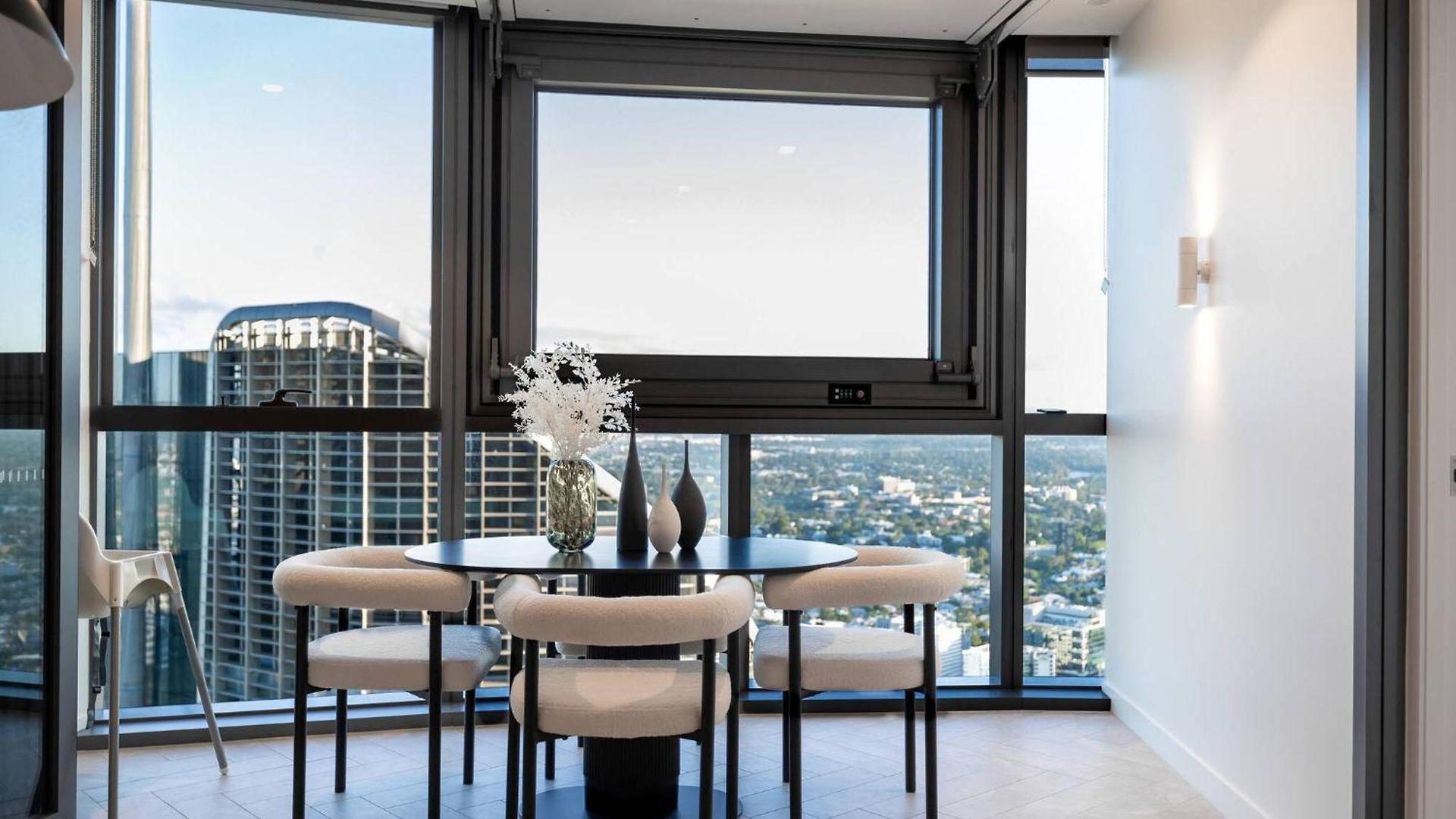 1bedroom In Queen's Wharf Lv 62 - Skyline And View *