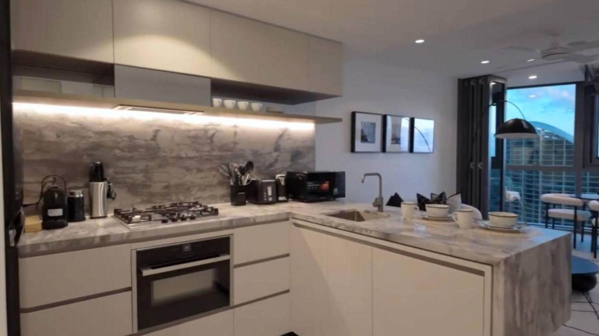 1bedroom In Queen's Wharf Lv 62 - Skyline And View Apartment