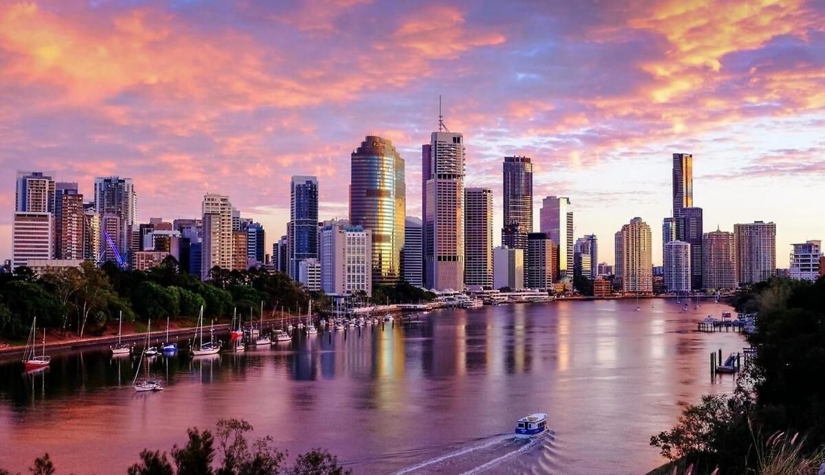Apartment Quay To The City! Spacious, Stylish,