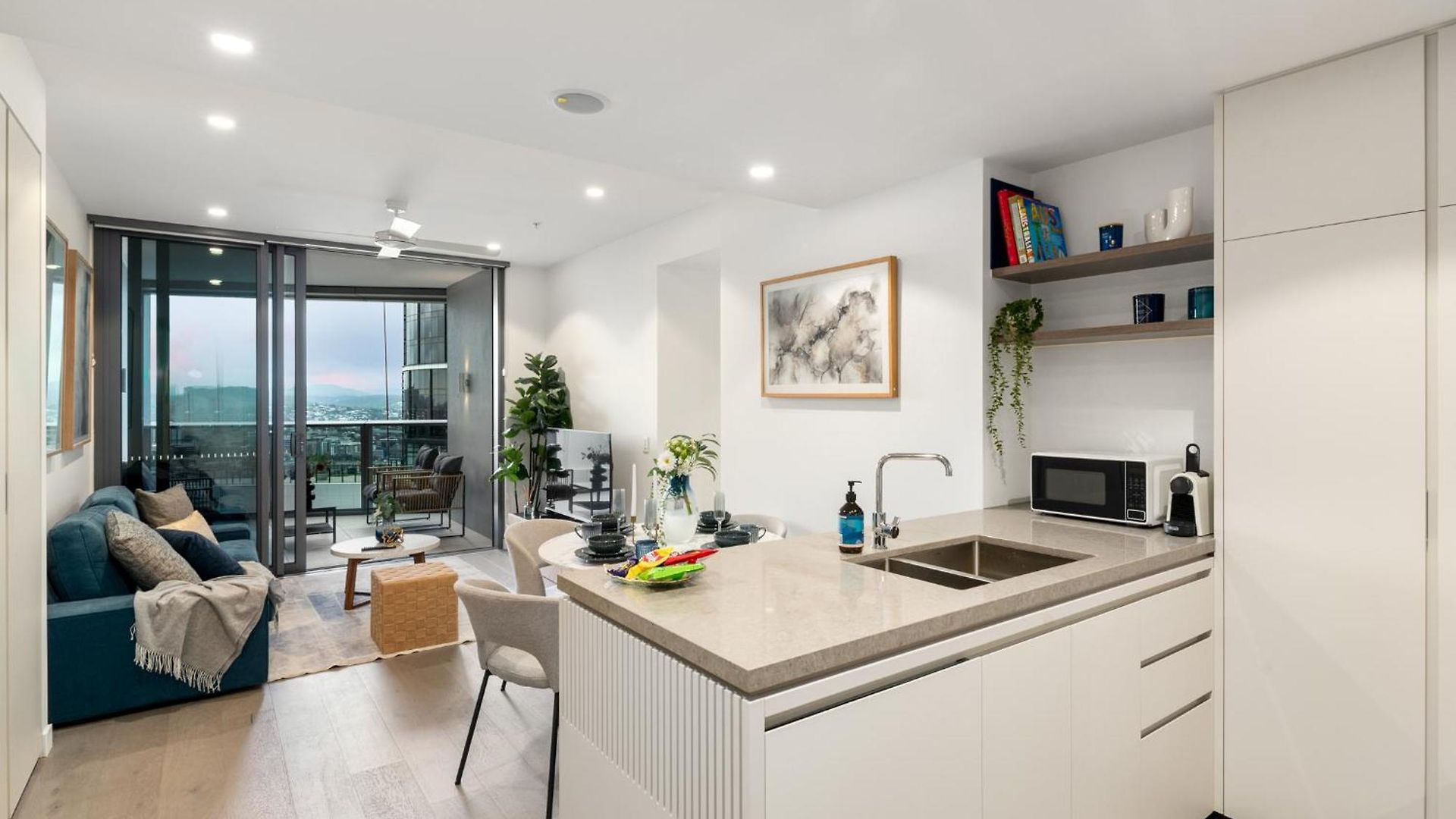Qw Riverside Luxe By Independent Host