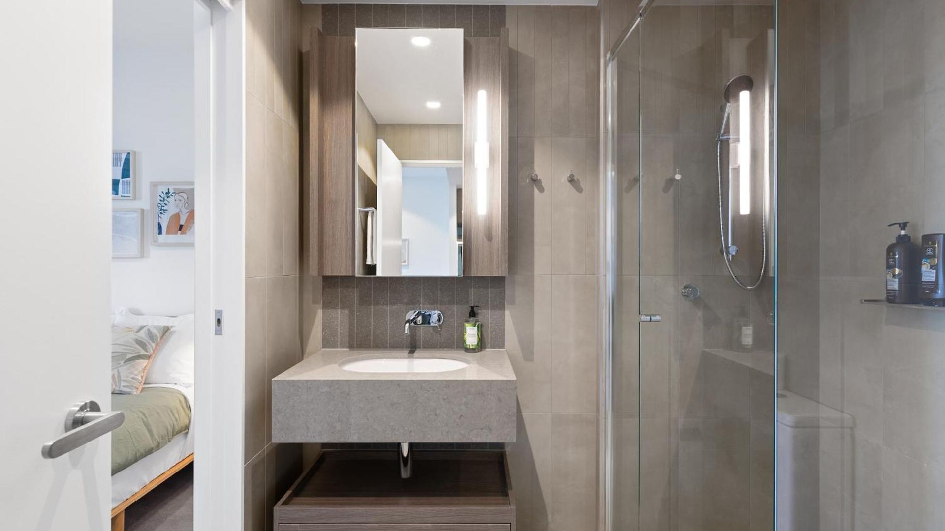 Apartment Qw Riverside Luxe By Independent Host