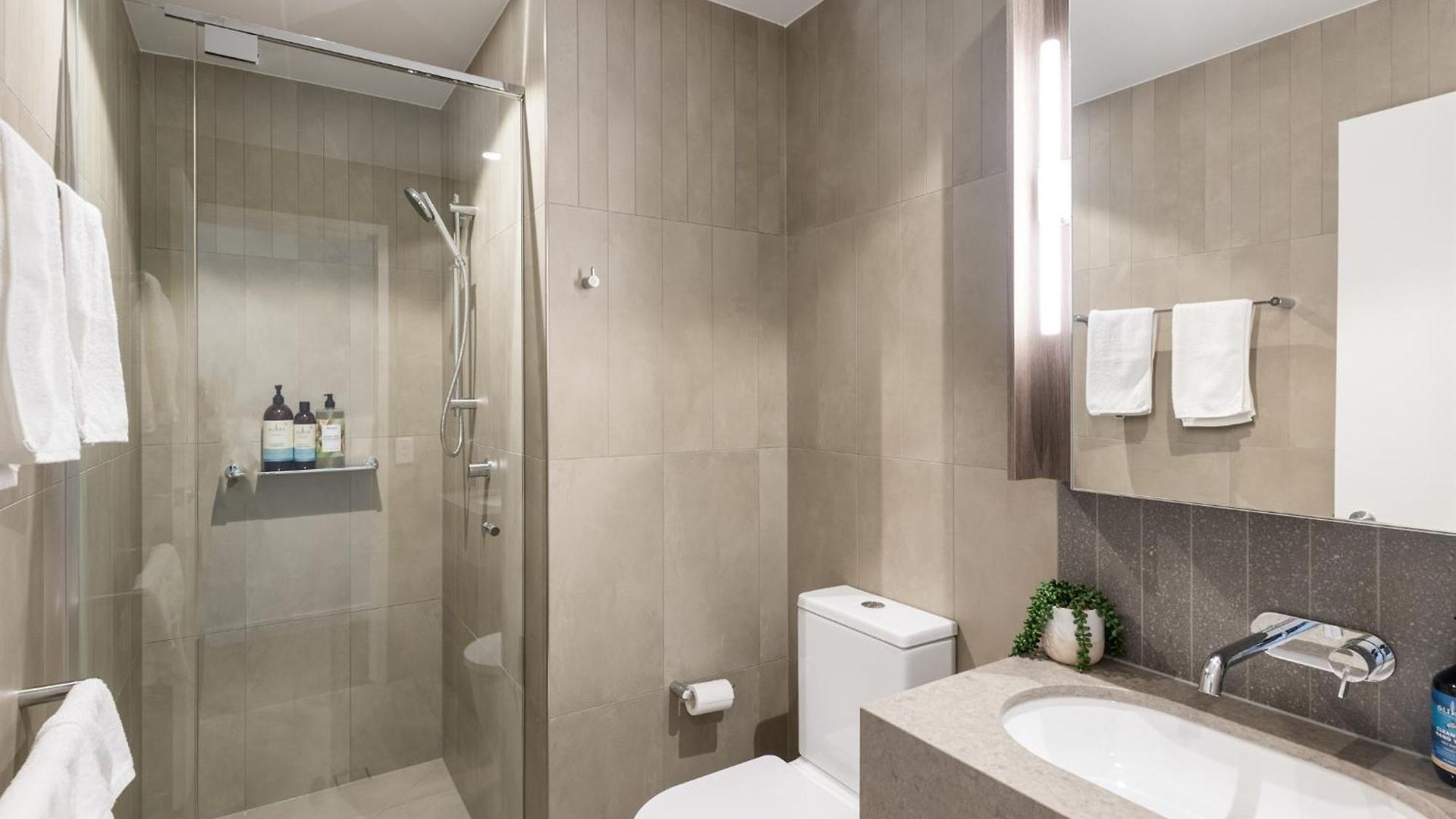 Qw Riverside Luxe By Independent Host Apartment Brisbane