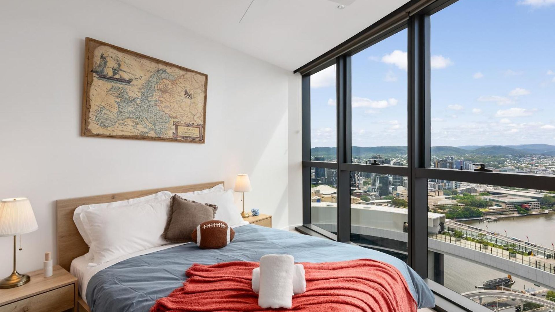 Qw Riverside Luxe By Independent Host